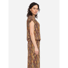 Lade das Bild in den Galerie-Viewer, Ato Berlin EcoVero Shirt 'Leo' yellow/brown