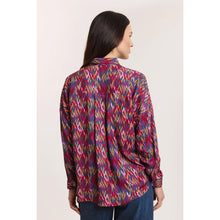 Lade das Bild in den Galerie-Viewer, Tranquillo EcoVero Bluse ‚Jolandaa‘ ikat
