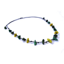Lade das Bild in den Galerie-Viewer, Green Age Tagua Kette Zarita grün
