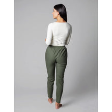 Lade das Bild in den Galerie-Viewer, The Hemp Line Hanf Chino Hose khaki
